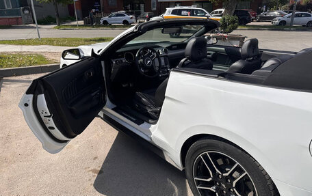 Ford Mustang VI рестайлинг, 2018 год, 3 650 000 рублей, 8 фотография