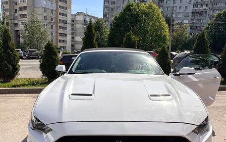 Ford Mustang VI рестайлинг, 2018 год, 3 650 000 рублей, 2 фотография
