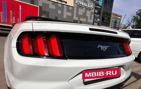 Ford Mustang VI рестайлинг, 2018 год, 3 650 000 рублей, 6 фотография