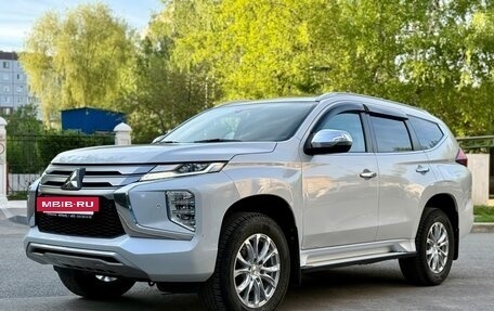 Mitsubishi Pajero Sport III рестайлинг, 2020 год, 3 590 000 рублей, 2 фотография