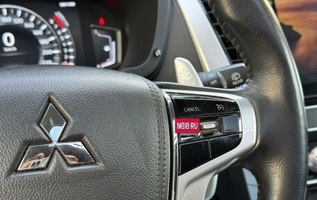 Mitsubishi Pajero Sport III рестайлинг, 2020 год, 3 590 000 рублей, 11 фотография