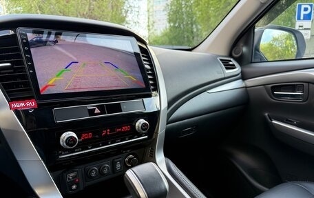 Mitsubishi Pajero Sport III рестайлинг, 2020 год, 3 590 000 рублей, 10 фотография