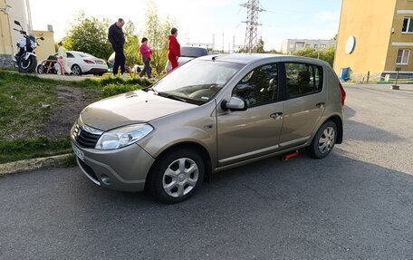 Renault Sandero I, 2010 год, 480 000 рублей, 2 фотография