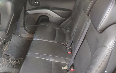Mitsubishi Outlander III рестайлинг 3, 2008 год, 850 000 рублей, 10 фотография
