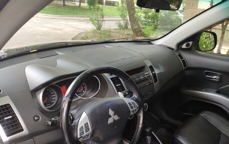 Mitsubishi Outlander III рестайлинг 3, 2008 год, 850 000 рублей, 7 фотография