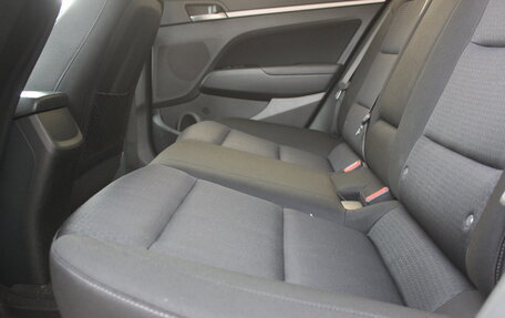 Hyundai Elantra VI рестайлинг, 2017 год, 1 565 000 рублей, 12 фотография
