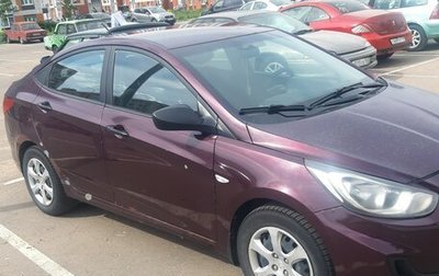 Hyundai Solaris II рестайлинг, 2012 год, 400 000 рублей, 1 фотография