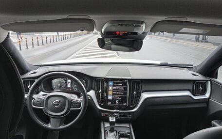 Volvo XC60 II, 2019 год, 2 300 000 рублей, 13 фотография