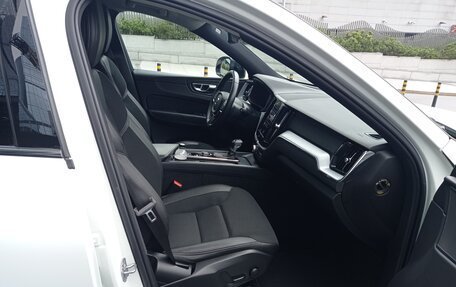 Volvo XC60 II, 2019 год, 2 300 000 рублей, 11 фотография