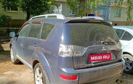 Mitsubishi Outlander III рестайлинг 3, 2008 год, 1 180 000 рублей, 10 фотография