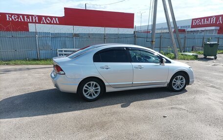 Honda Civic VIII, 2010 год, 750 000 рублей, 3 фотография