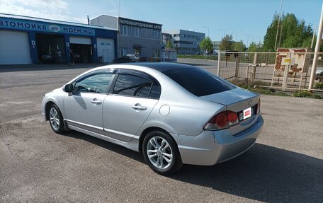 Honda Civic VIII, 2010 год, 750 000 рублей, 4 фотография