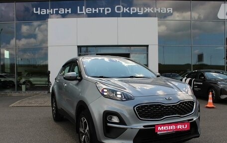 KIA Sportage IV рестайлинг, 2020 год, 2 337 100 рублей, 3 фотография