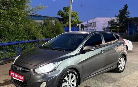 Hyundai Solaris II рестайлинг, 2011 год, 875 000 рублей, 7 фотография
