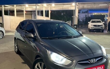 Hyundai Solaris II рестайлинг, 2011 год, 875 000 рублей, 6 фотография