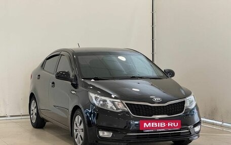 KIA Rio III рестайлинг, 2015 год, 895 000 рублей, 2 фотография