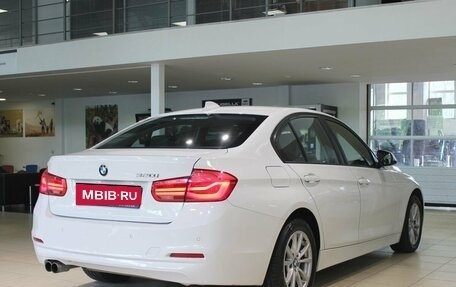 BMW 3 серия, 2015 год, 1 900 000 рублей, 4 фотография