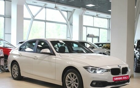 BMW 3 серия, 2015 год, 1 900 000 рублей, 3 фотография