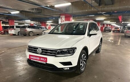 Volkswagen Tiguan II, 2018 год, 1 750 000 рублей, 3 фотография