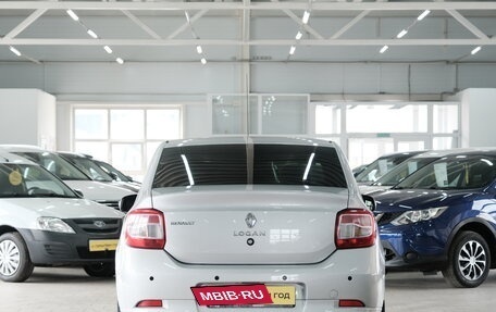 Renault Logan II, 2018 год, 769 000 рублей, 6 фотография