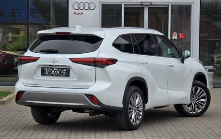 Toyota Highlander, 2025 год, 5 750 000 рублей, 4 фотография