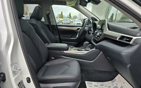 Toyota Highlander, 2025 год, 5 750 000 рублей, 10 фотография