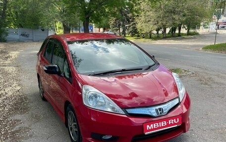 Honda Fit Shuttle I рестайлинг, 2012 год, 1 030 000 рублей, 1 фотография