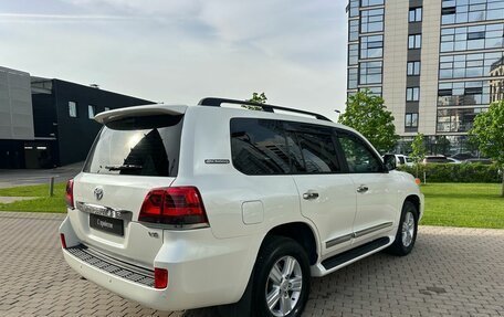 Toyota Land Cruiser 200, 2014 год, 3 990 000 рублей, 4 фотография