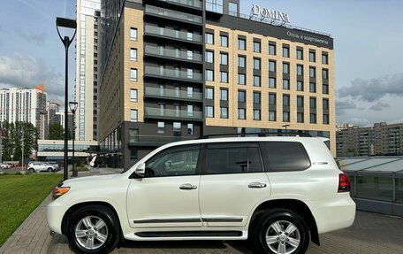 Toyota Land Cruiser 200, 2014 год, 3 990 000 рублей, 7 фотография