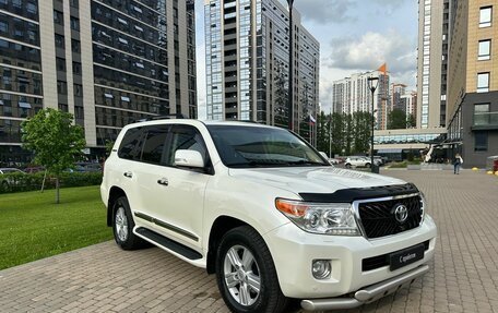 Toyota Land Cruiser 200, 2014 год, 3 990 000 рублей, 3 фотография