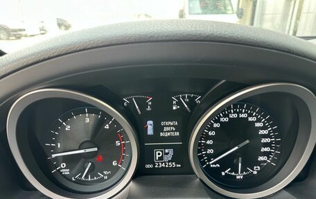 Toyota Land Cruiser 200, 2014 год, 3 990 000 рублей, 9 фотография
