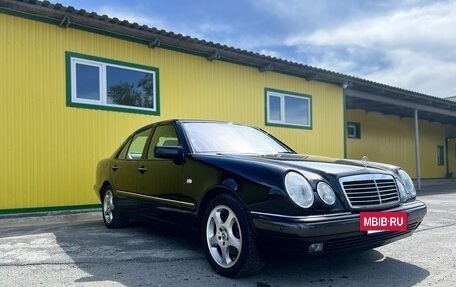 Mercedes-Benz E-Класс, 1997 год, 1 490 000 рублей, 9 фотография