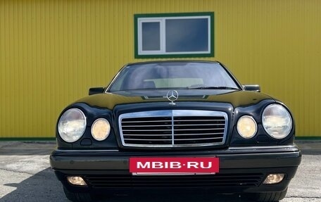 Mercedes-Benz E-Класс, 1997 год, 1 490 000 рублей, 2 фотография