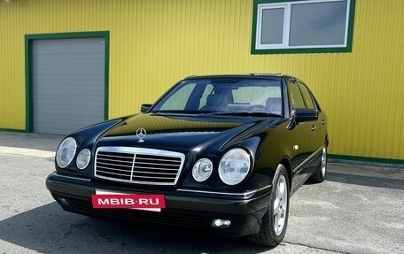 Mercedes-Benz E-Класс, 1997 год, 1 490 000 рублей, 10 фотография