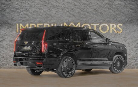 Cadillac Escalade V, 2022 год, 12 990 000 рублей, 3 фотография