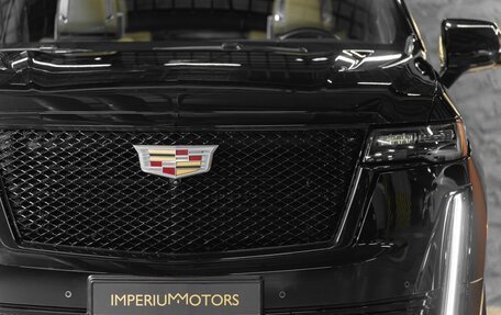 Cadillac Escalade V, 2022 год, 12 990 000 рублей, 7 фотография