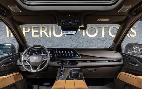 Cadillac Escalade V, 2022 год, 12 990 000 рублей, 9 фотография