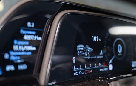 Cadillac Escalade V, 2022 год, 12 990 000 рублей, 15 фотография