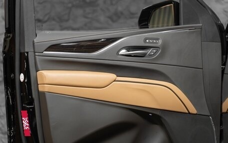 Cadillac Escalade V, 2022 год, 12 990 000 рублей, 24 фотография