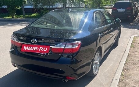 Toyota Camry, 2017 год, 2 050 000 рублей, 5 фотография
