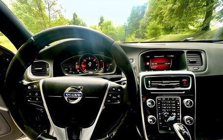 Volvo V60 I, 2017 год, 2 400 000 рублей, 6 фотография