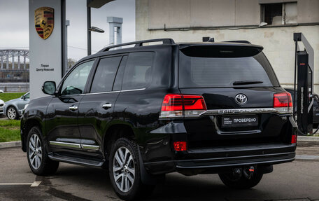 Toyota Land Cruiser 200, 2018 год, 6 199 000 рублей, 9 фотография