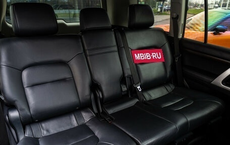 Toyota Land Cruiser 200, 2018 год, 6 199 000 рублей, 13 фотография