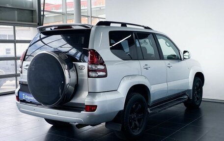 Toyota Land Cruiser Prado 120 рестайлинг, 2004 год, 2 000 000 рублей, 5 фотография