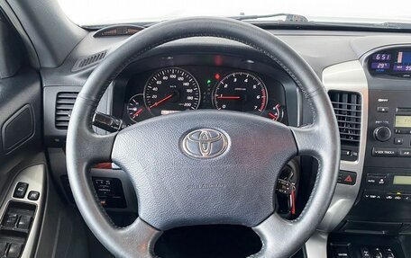 Toyota Land Cruiser Prado 120 рестайлинг, 2004 год, 2 000 000 рублей, 9 фотография