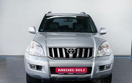 Toyota Land Cruiser Prado 120 рестайлинг, 2004 год, 2 000 000 рублей, 3 фотография