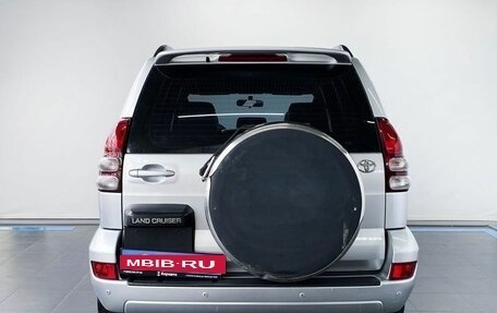 Toyota Land Cruiser Prado 120 рестайлинг, 2004 год, 2 000 000 рублей, 6 фотография