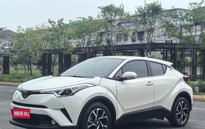 Toyota C-HR I рестайлинг, 2022 год, 2 000 000 рублей, 1 фотография