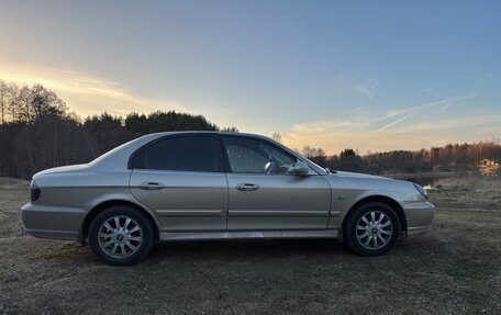 Hyundai Sonata IV рестайлинг, 2006 год, 750 000 рублей, 29 фотография