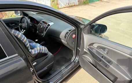 KIA cee'd I рестайлинг, 2011 год, 885 000 рублей, 11 фотография
